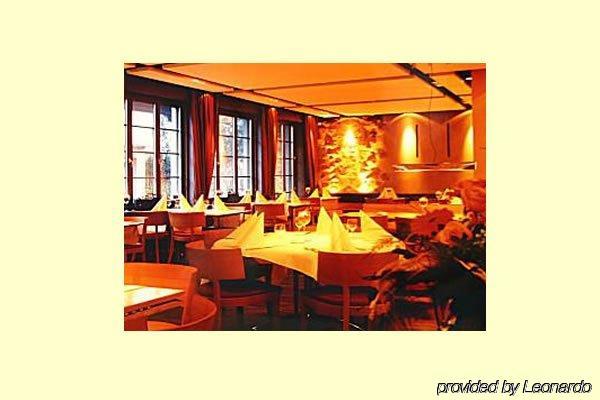 Bülach Hotel Restaurant Zum Goldenen Kopf מסעדה תמונה